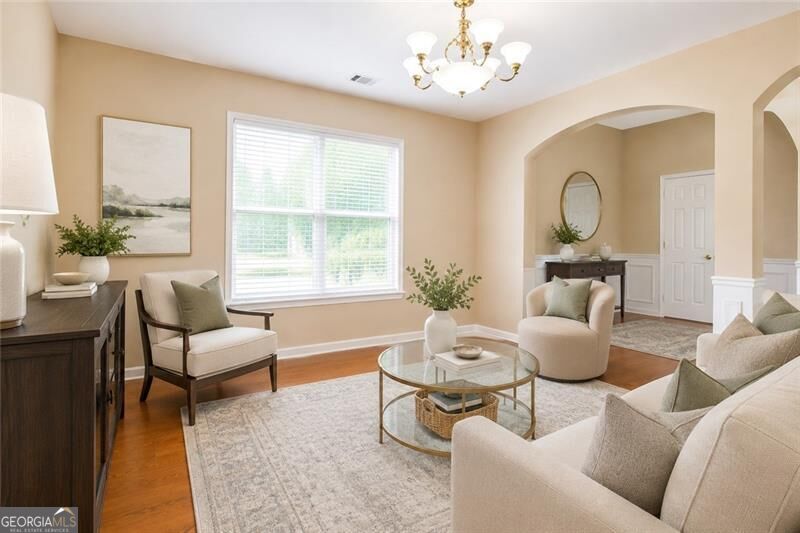 300 Hampton PL