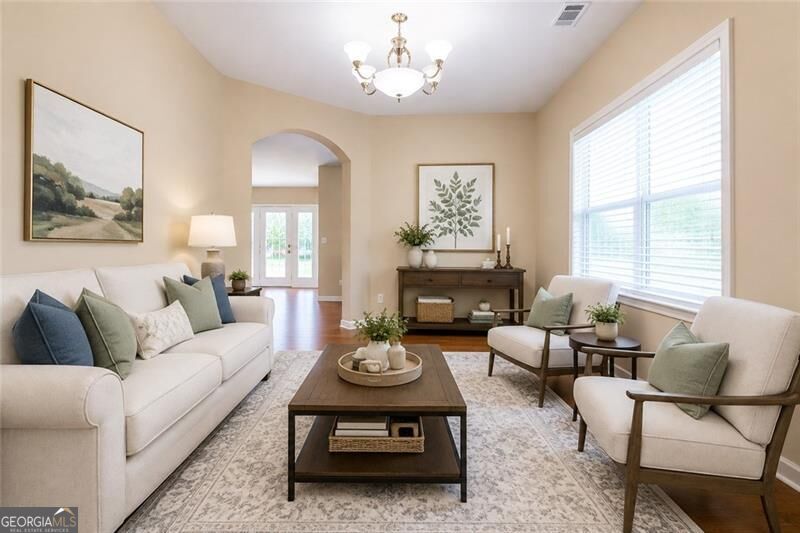 300 Hampton PL