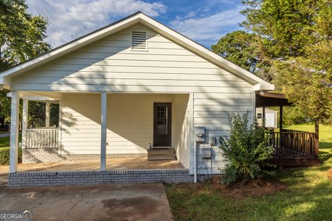 A home in Thomaston