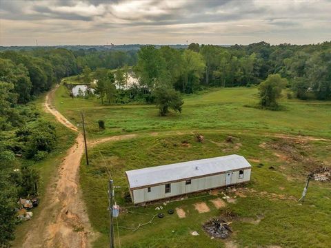 A home in Americus