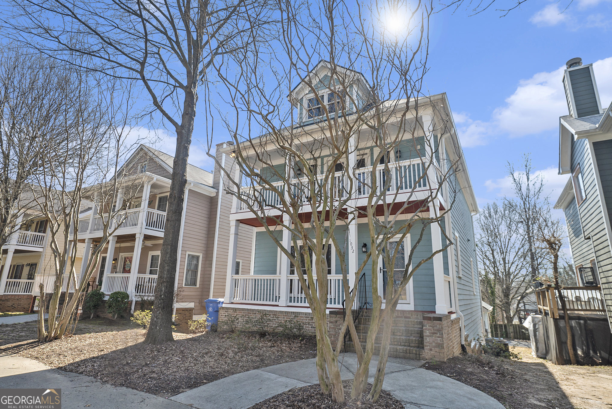 1032 Lena ST NW