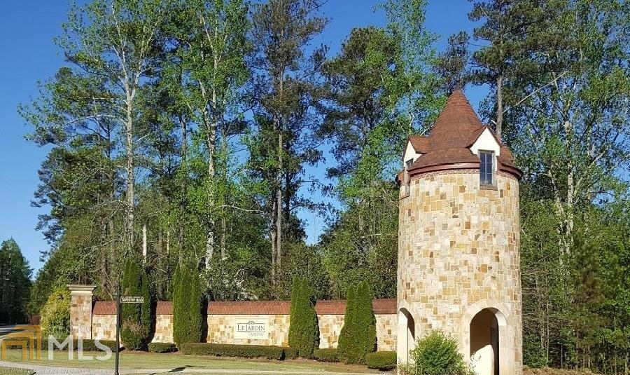 The time has come to resume home building in Le Jardin, the grandest subdivision in all of South Fulton. This is one of 14 lots available for sale in this beautifully designed neighborhood. Priced to sell, the lots range in size from approximately 1/4 of an acre to 1/2 of an acre & are ready to build with all utilities available. Le Jardin is for the discerning home buyer looking for high quality construction, elegance and an obviously upscale neighborhood. Back on the market due to Buyer's finances. Must close with Weissman, Nowack, Curry & Wilco. No hard money!