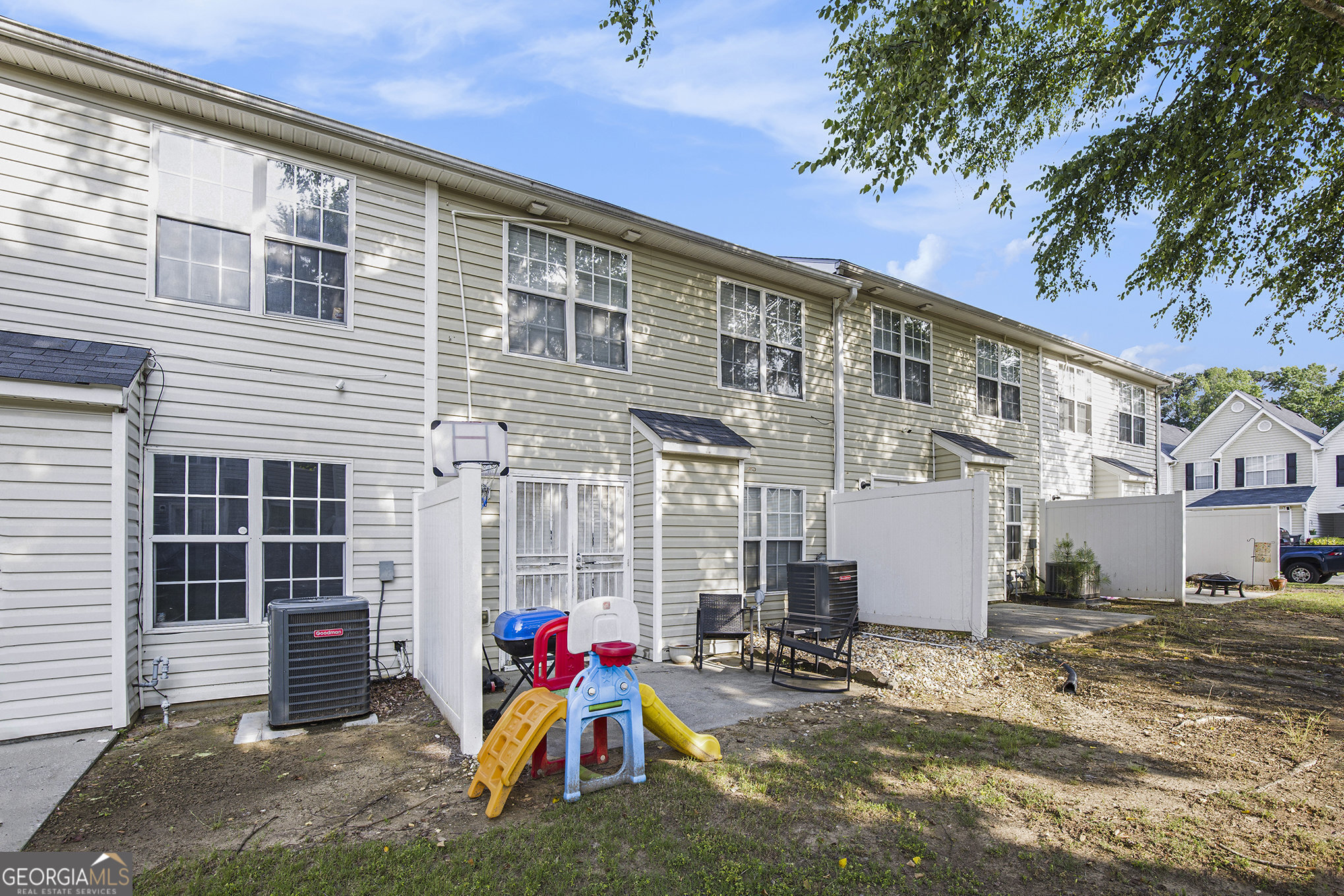 PARKVIEW COMMONS - Residential