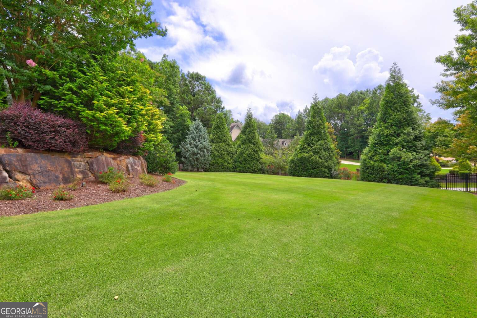 MANOR GOLF CRSE & CC - Residential