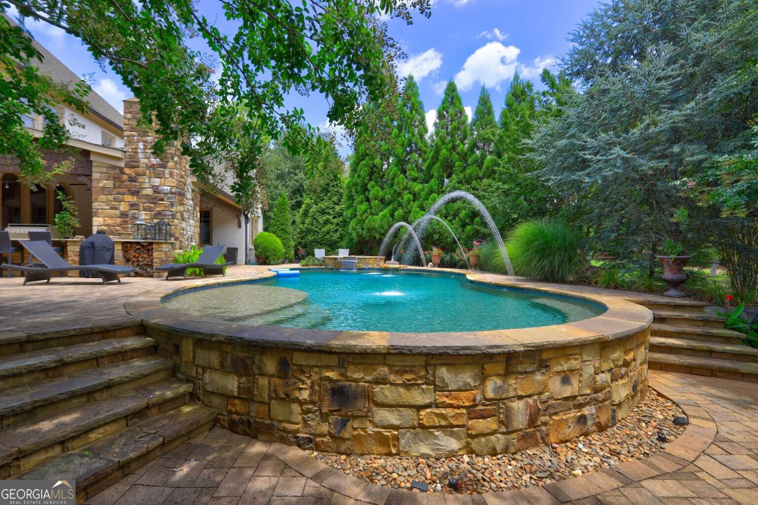 MANOR GOLF CRSE & CC - Residential