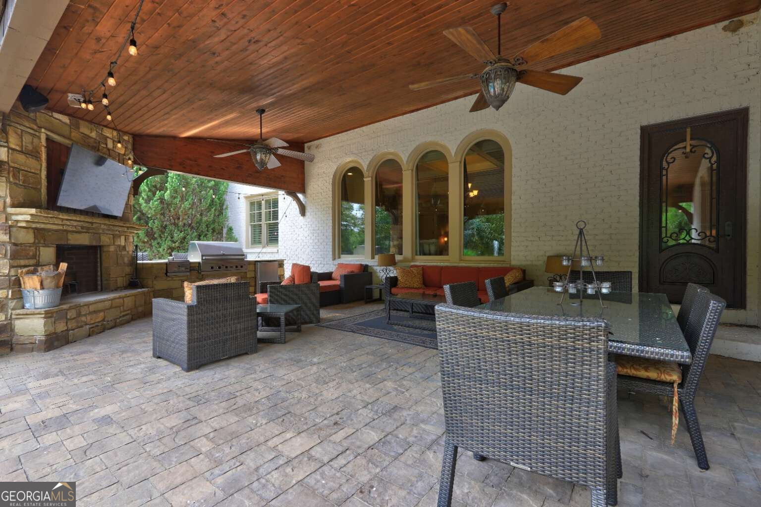 MANOR GOLF CRSE & CC - Residential