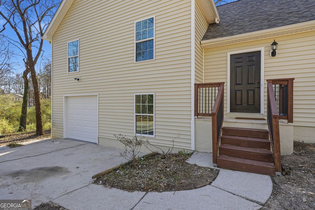 Photo of 2151 Grayfield Dr, Grayson, GA 30017 (MLS # 10676097)