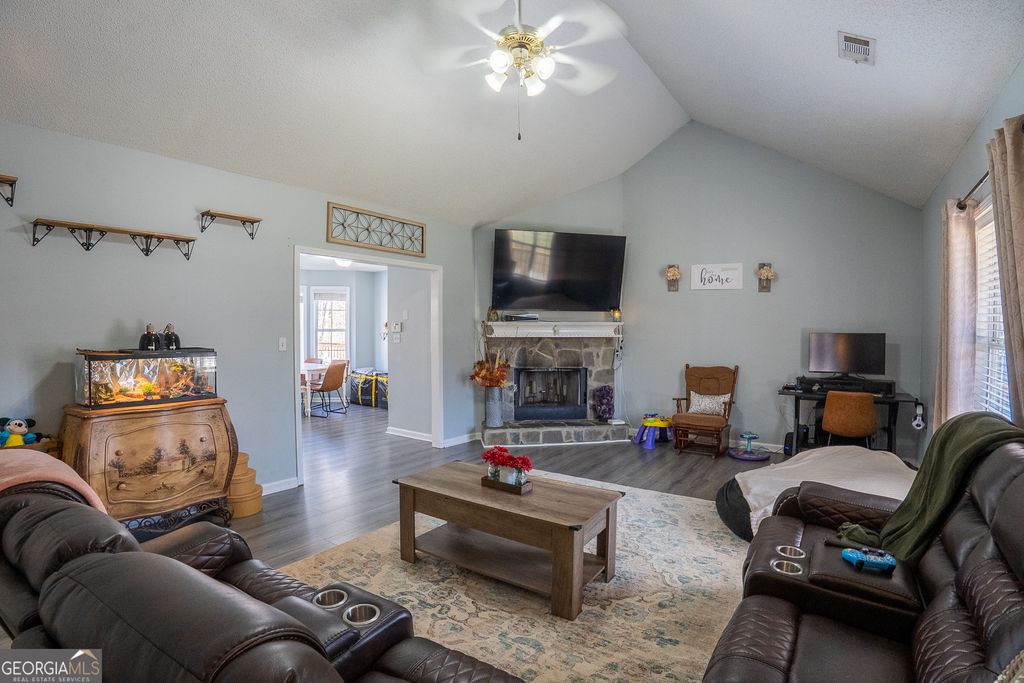 Photo of 162 Morningside Drive, Jackson, GA 30233 (MLS # 10700838)