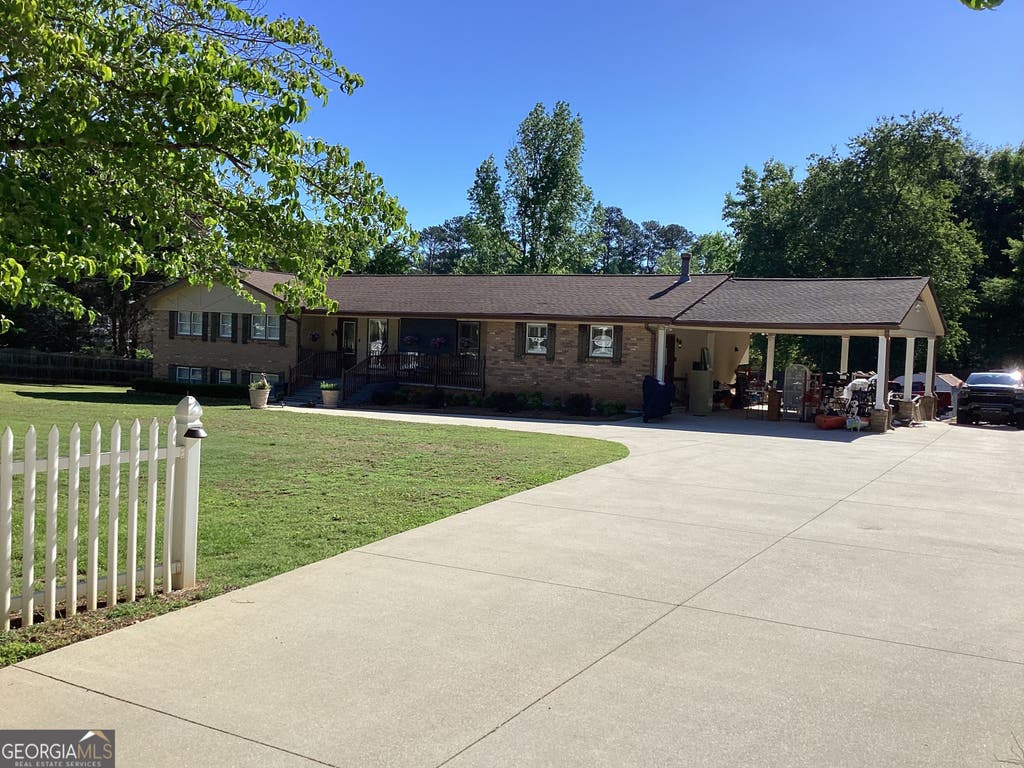 Photo of 2779 Bob Cox Road NW, Marietta, GA 30064 (MLS # 10793833)