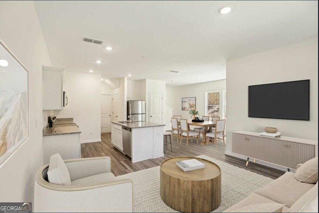 3025 Osier CIR