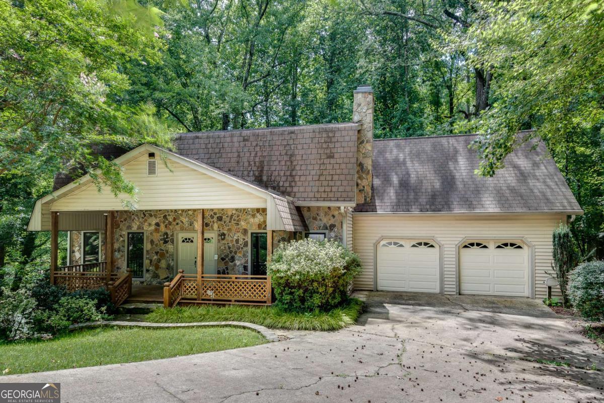 1667 Manhasset Farm CT
