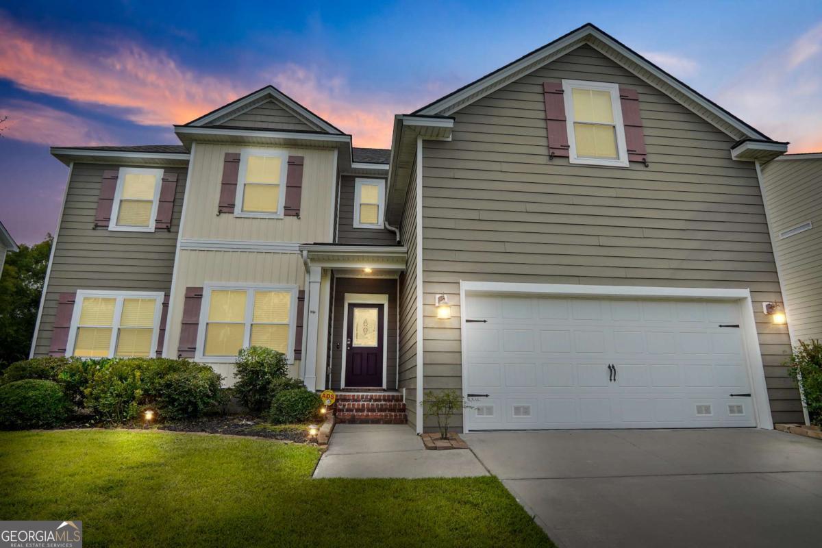 127 Waverly LN