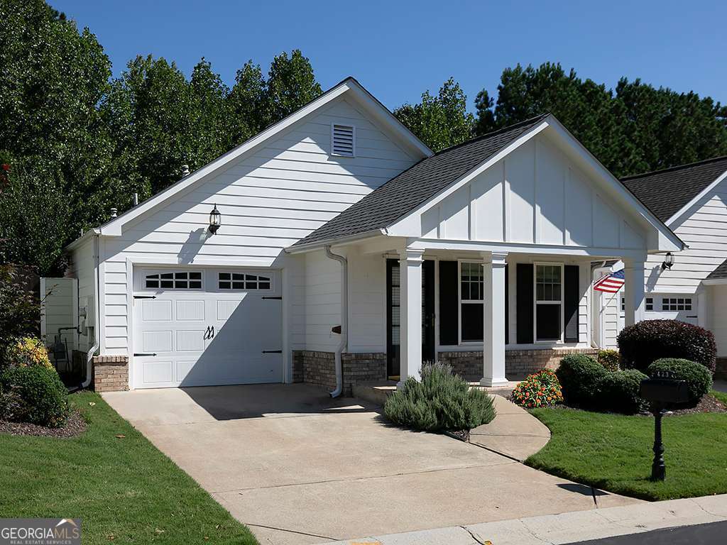 423 Thaxton LN