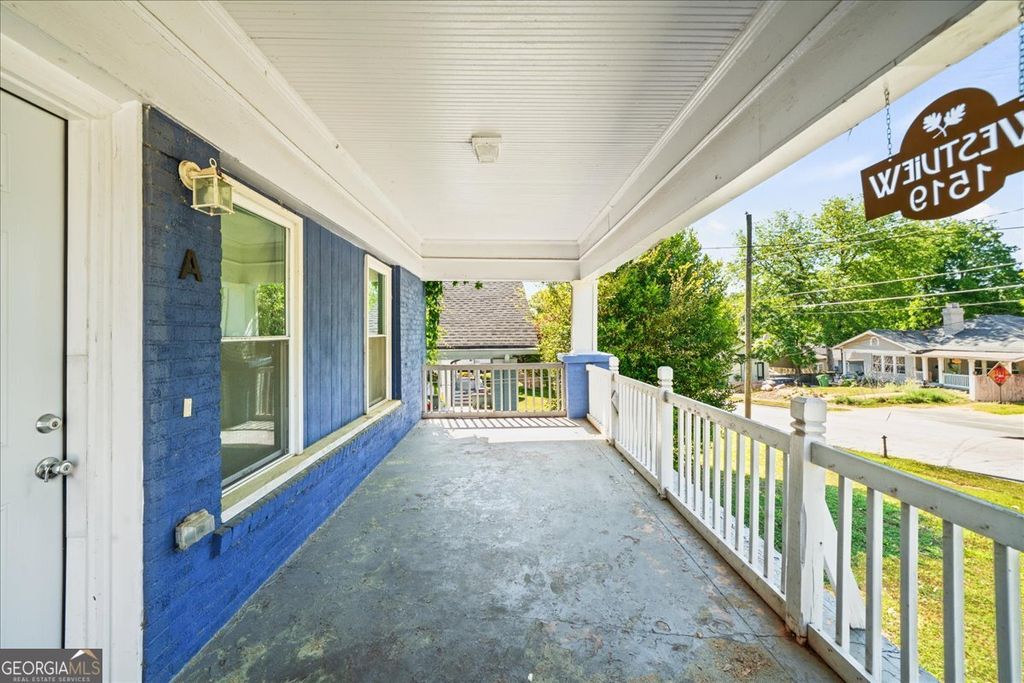 Photo of 1519 Olympian Way SW, Atlanta, GA 30310 (MLS # 10758892)