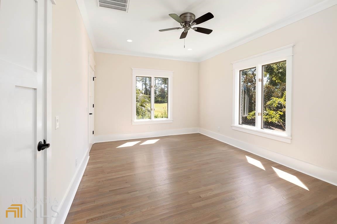 Island Club - Residential