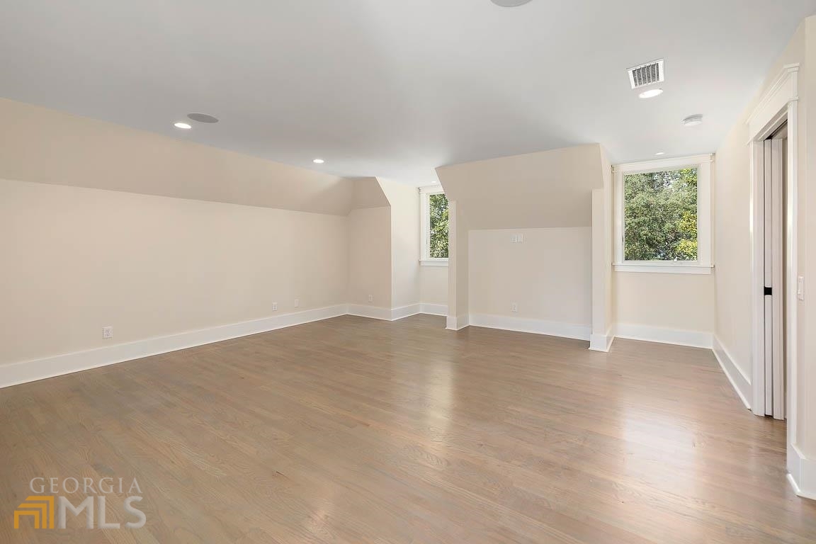 Island Club - Residential