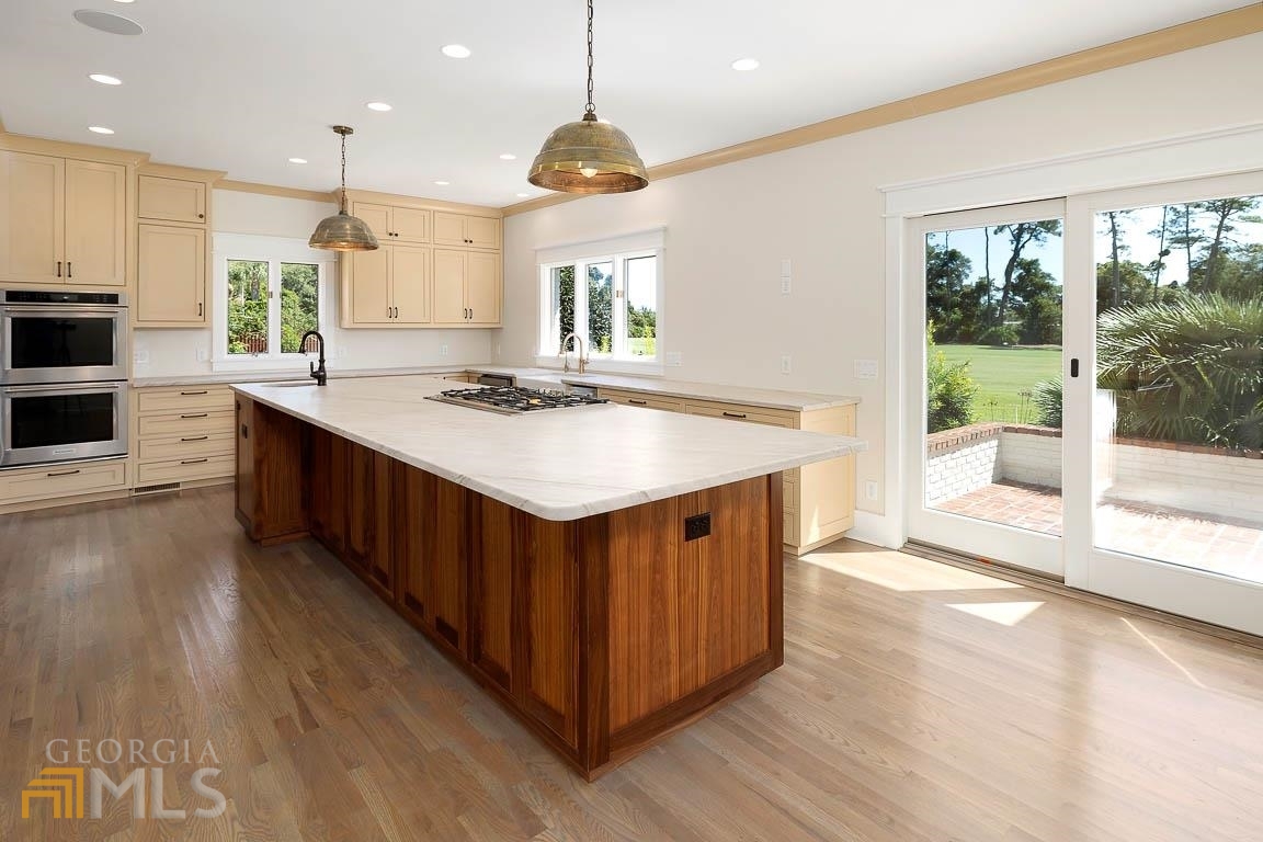 Island Club - Residential