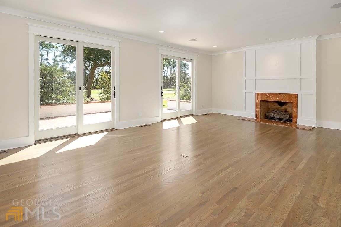 Island Club - Residential