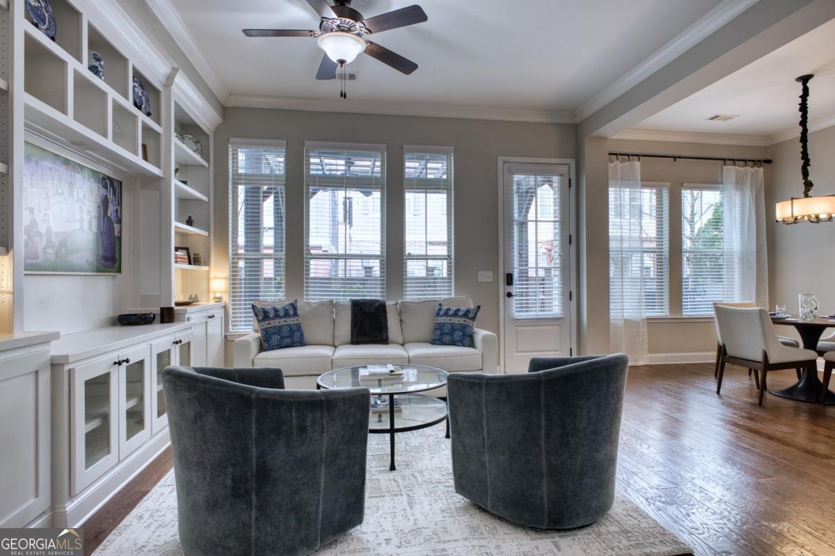 433 Cranleigh RDG SE