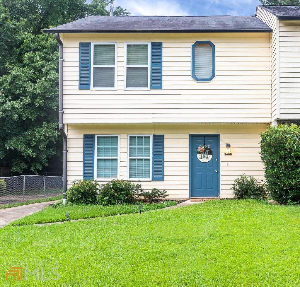 Come Live in This Adorable, Move in Ready, Townhome in Cobb County. End Unit. Open Floor Plan. Bright & Spacious Kitchen with Lots of Cabinet & Counter Space. New French Back Doors. Cozy Master Suite with a Walk in Closet. Large Secondary Bedrooms. Lovely Living Room for Entertaining. NO HOA. No Rent Restrictions. 2 Assigned Parking Spaces. 24 Hour Notice Required. Great School District.