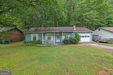 Photo of 5012 Galbraith Circle, Stone Mountain, GA 30088 (MLS # 10544924)