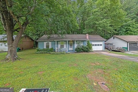 Photo of 5012 Galbraith Circle, Stone Mountain, GA 30088 (MLS # 10544924)