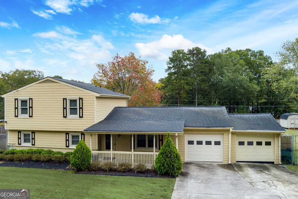 Photo of 580 Moon Road, Lawrenceville, GA 30046 (MLS # 10637216)