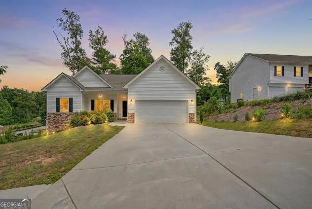 104 Woodside Court