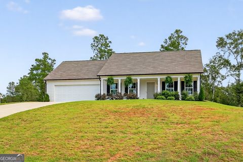 155 Berryman RD Hartwell GA 30643