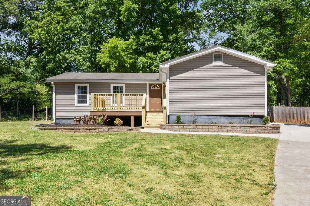 Photo of 3342 Brookmont Parkway, Douglasville, GA 30135 (MLS # 10738071)