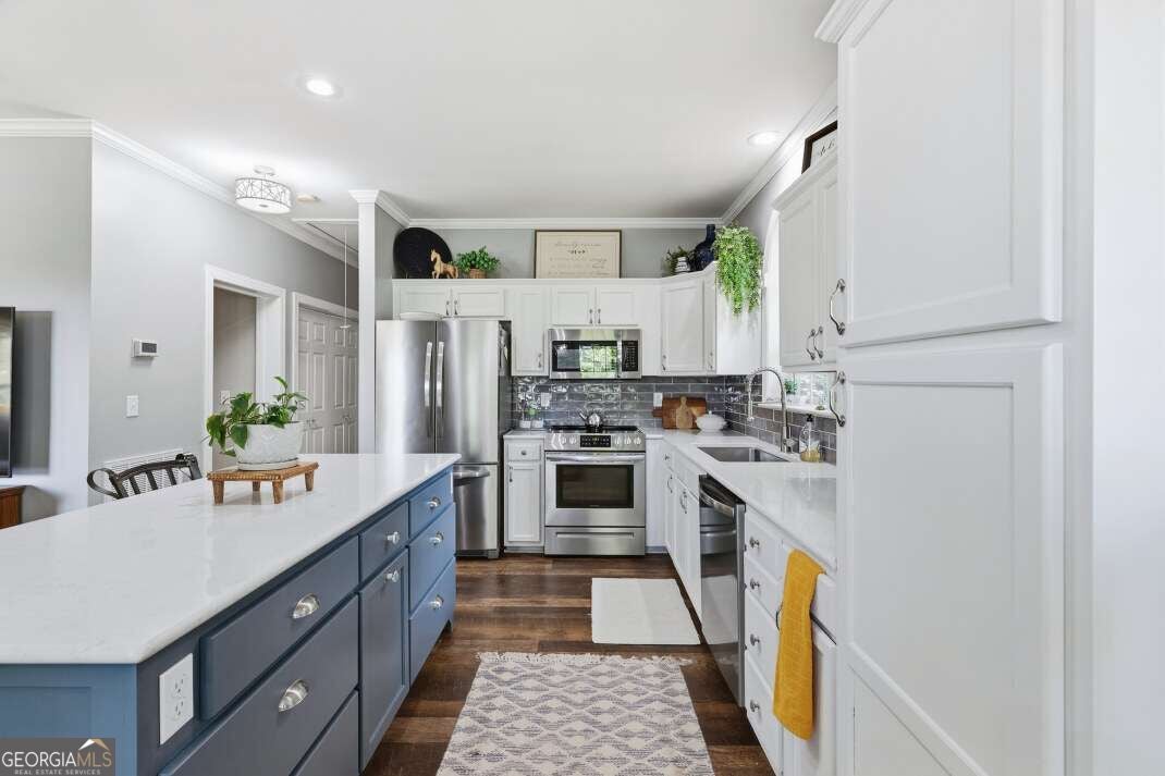 78 Diamond DR
