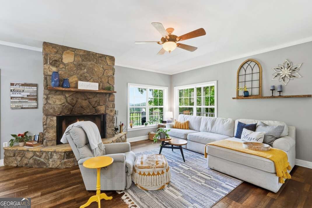 78 Diamond DR