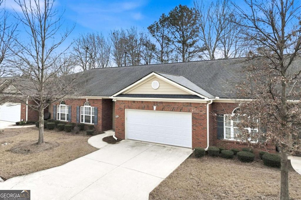 Photo of 166 Senior Circle, Gainesville, GA 30501 (MLS # 10698926)