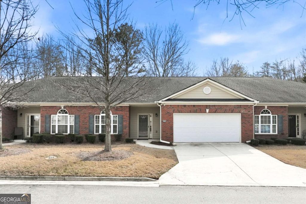 Photo of 166 Senior Circle, Gainesville, GA 30501 (MLS # 10698926)