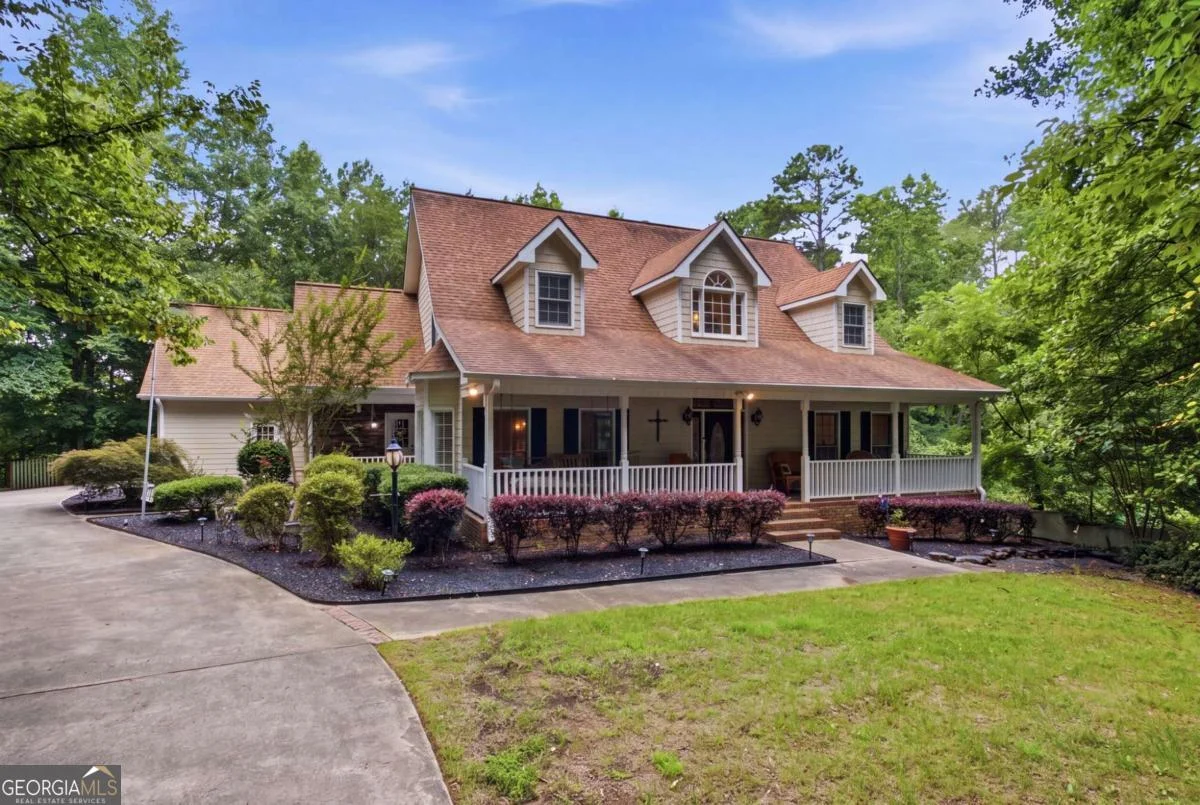 1220 Peachtree Road