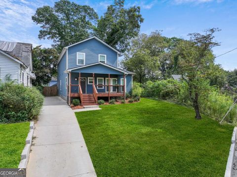 Photo of 973 Mayson Turner Road NW, Atlanta, GA 30314 (MLS # 10671167)