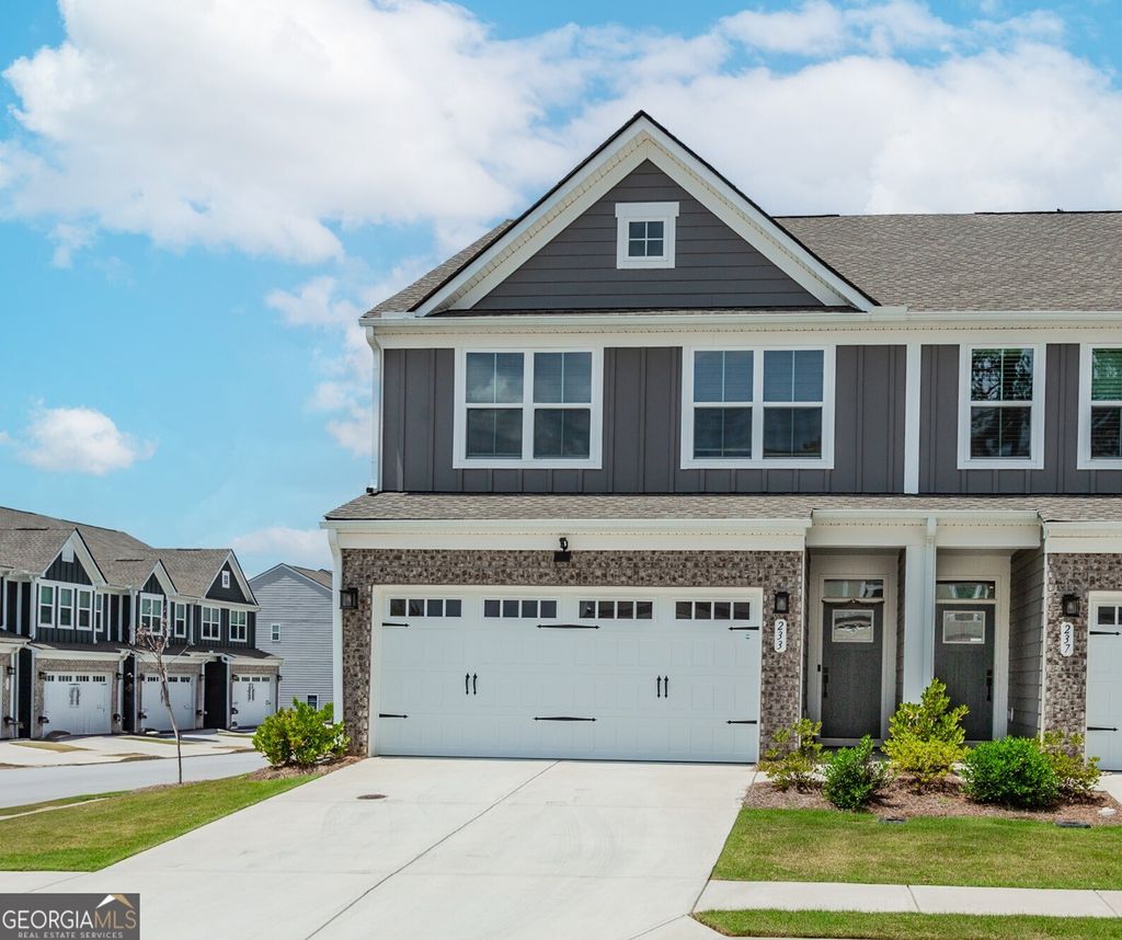 Photo of 233 Salt Lake Lane, Hoschton, GA 30548 (MLS # 10630457)