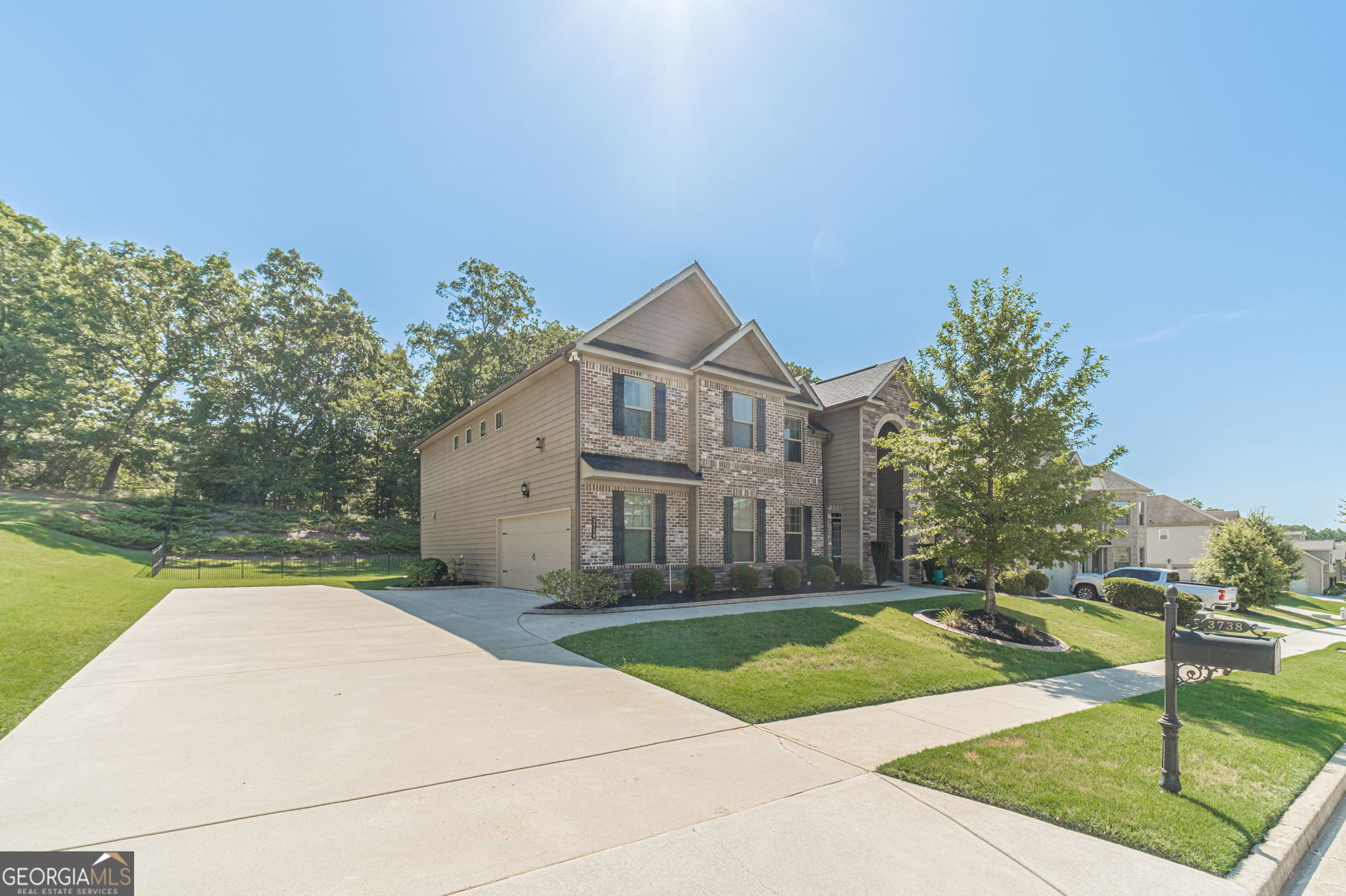 3738 Spring Place CT