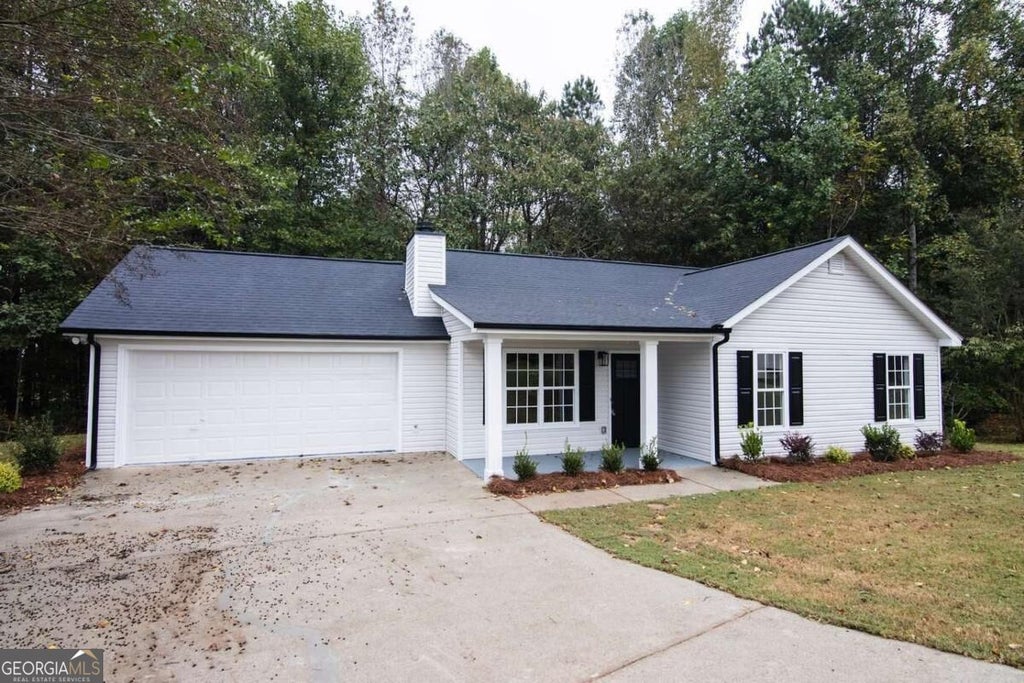 Photo of 2460 Ashwood Way, Gainesville, GA 30507 (MLS # 10873422)