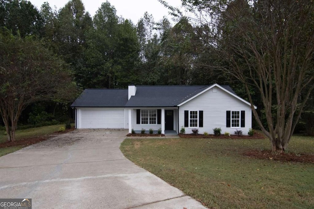 Photo of 2460 Ashwood Way, Gainesville, GA 30507 (MLS # 10873422)