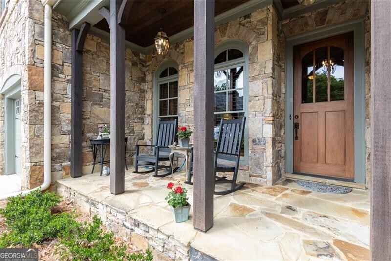 320 Wisteria CIR
