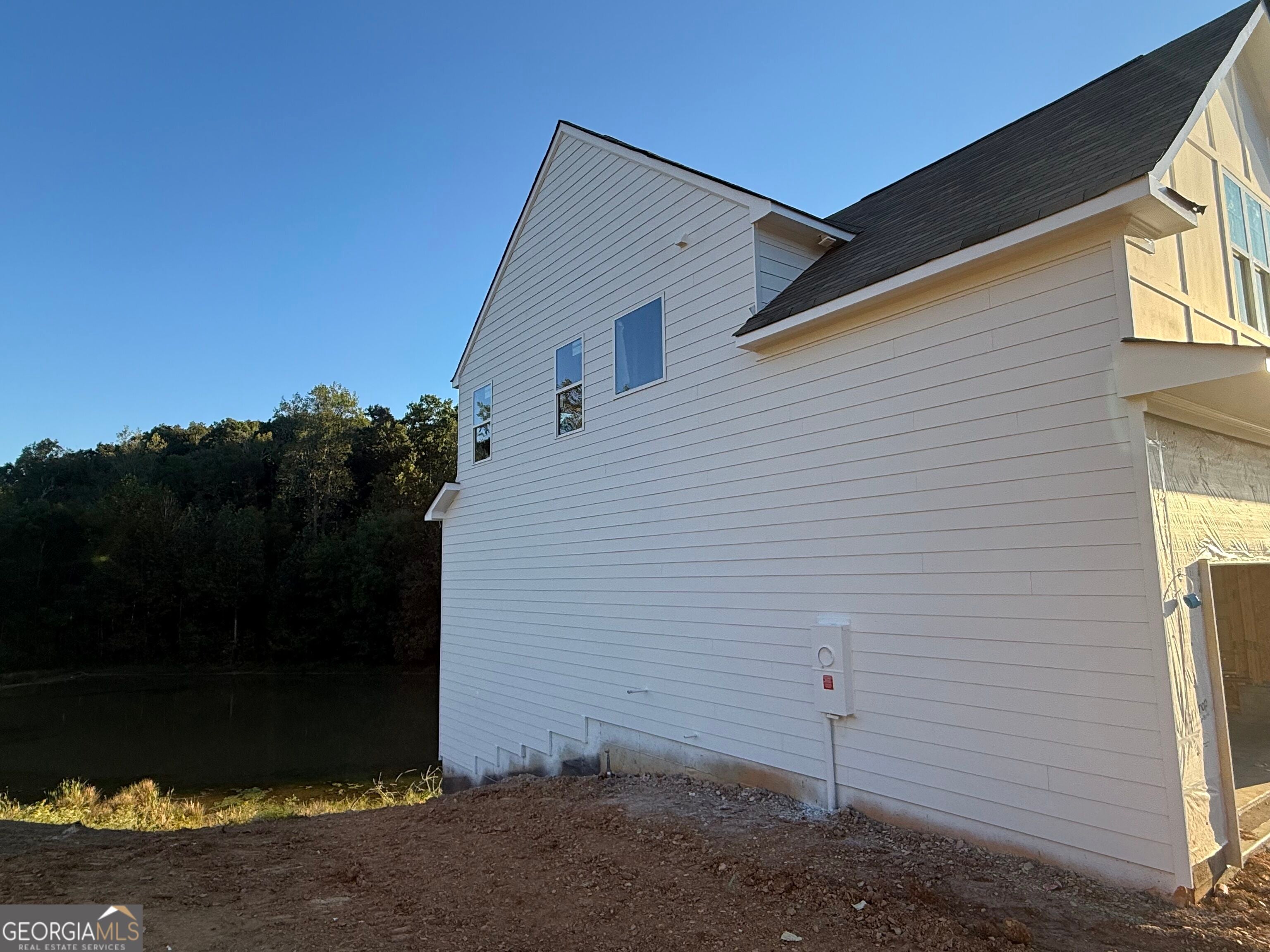 24 Madison LN