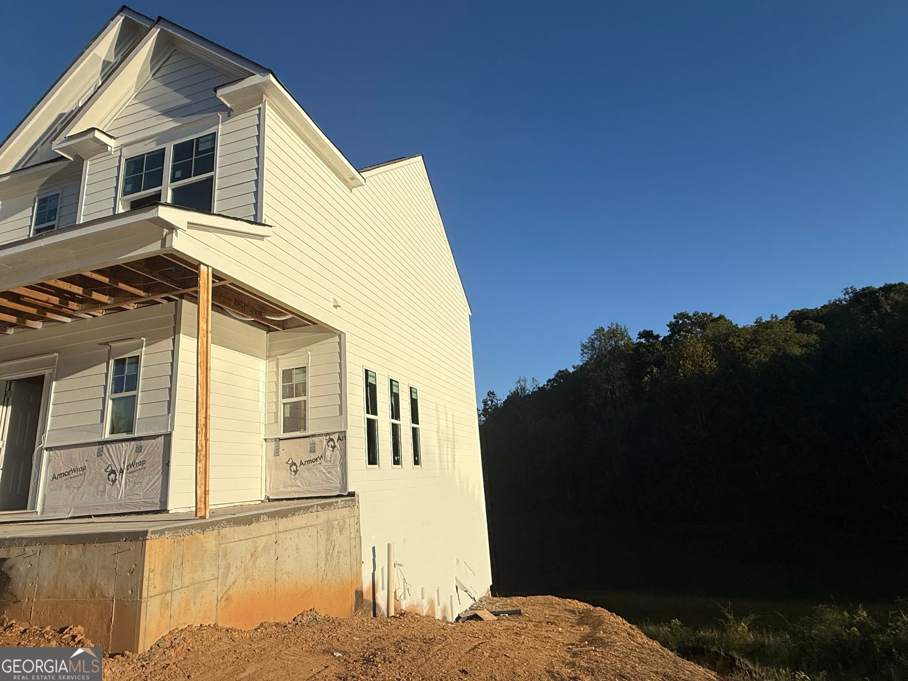 24 Madison LN