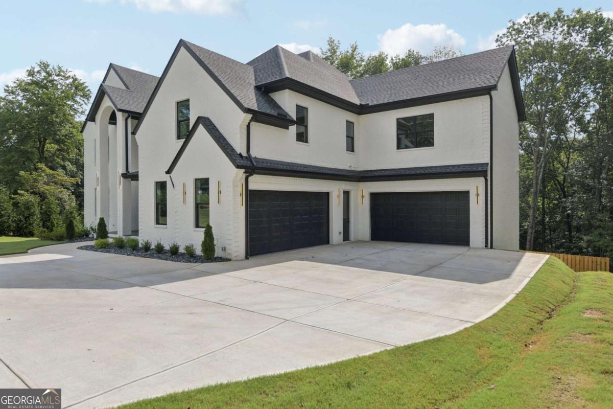 2977 N Bogan RD