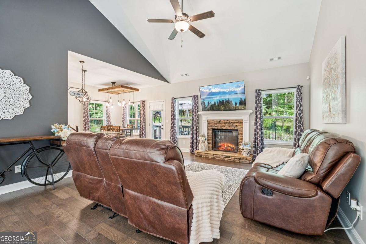 5343 Monticello DR