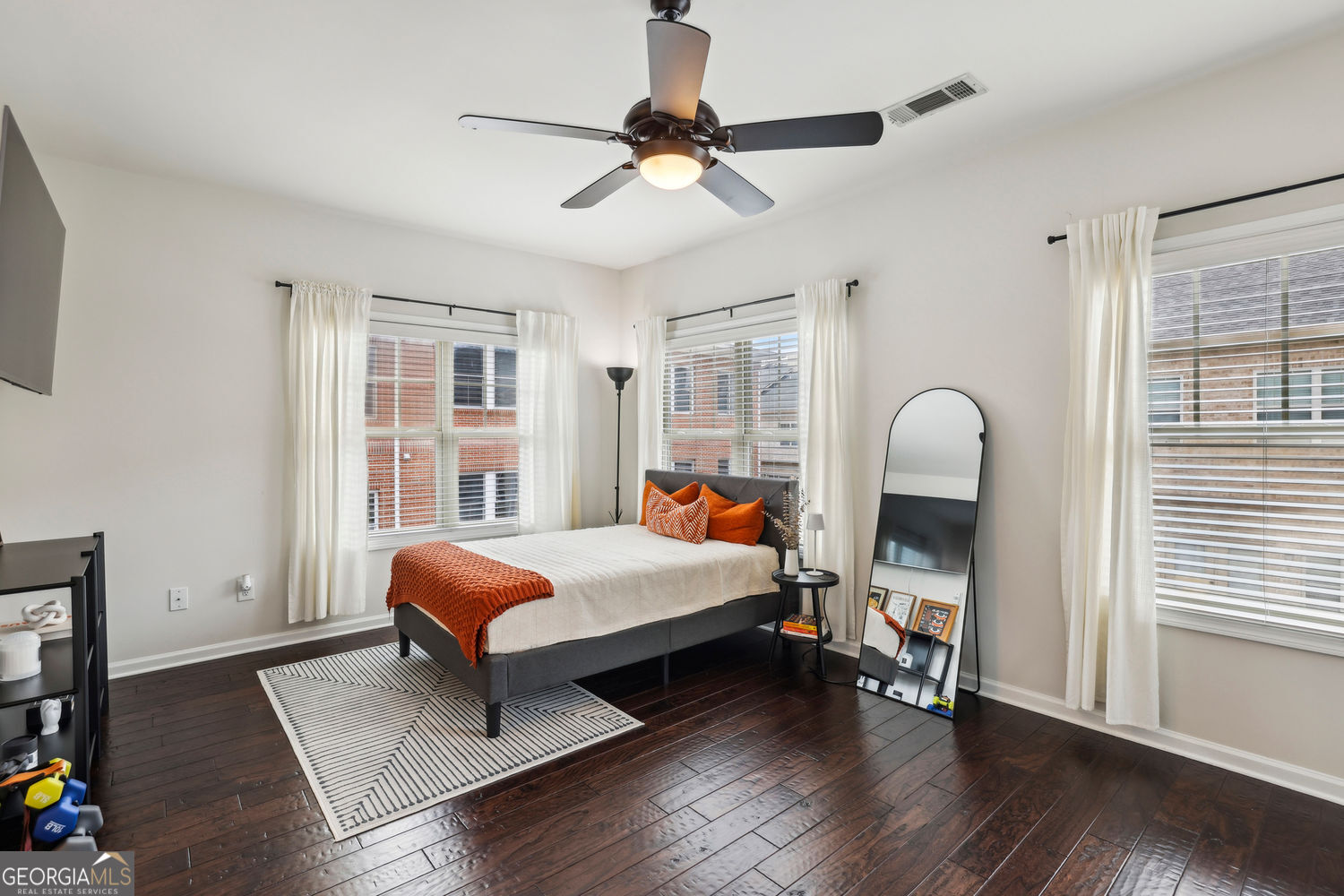 Atlanta, Georgia 30324, United States, 3 Bedrooms Bedrooms, ,4 BathroomsBathrooms,Residential,Active,79092