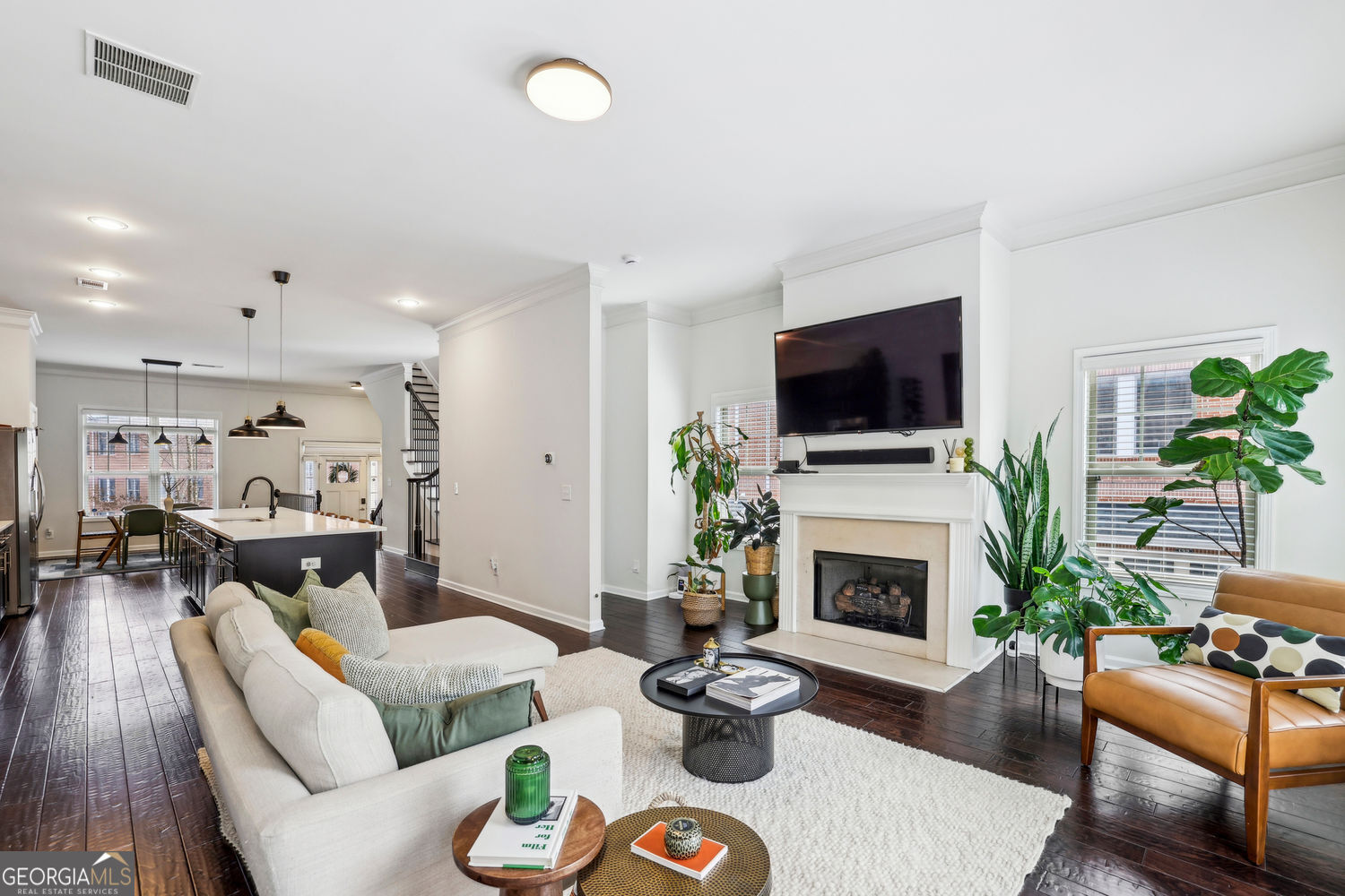 Atlanta, Georgia 30324, United States, 3 Bedrooms Bedrooms, ,4 BathroomsBathrooms,Residential,Active,79092