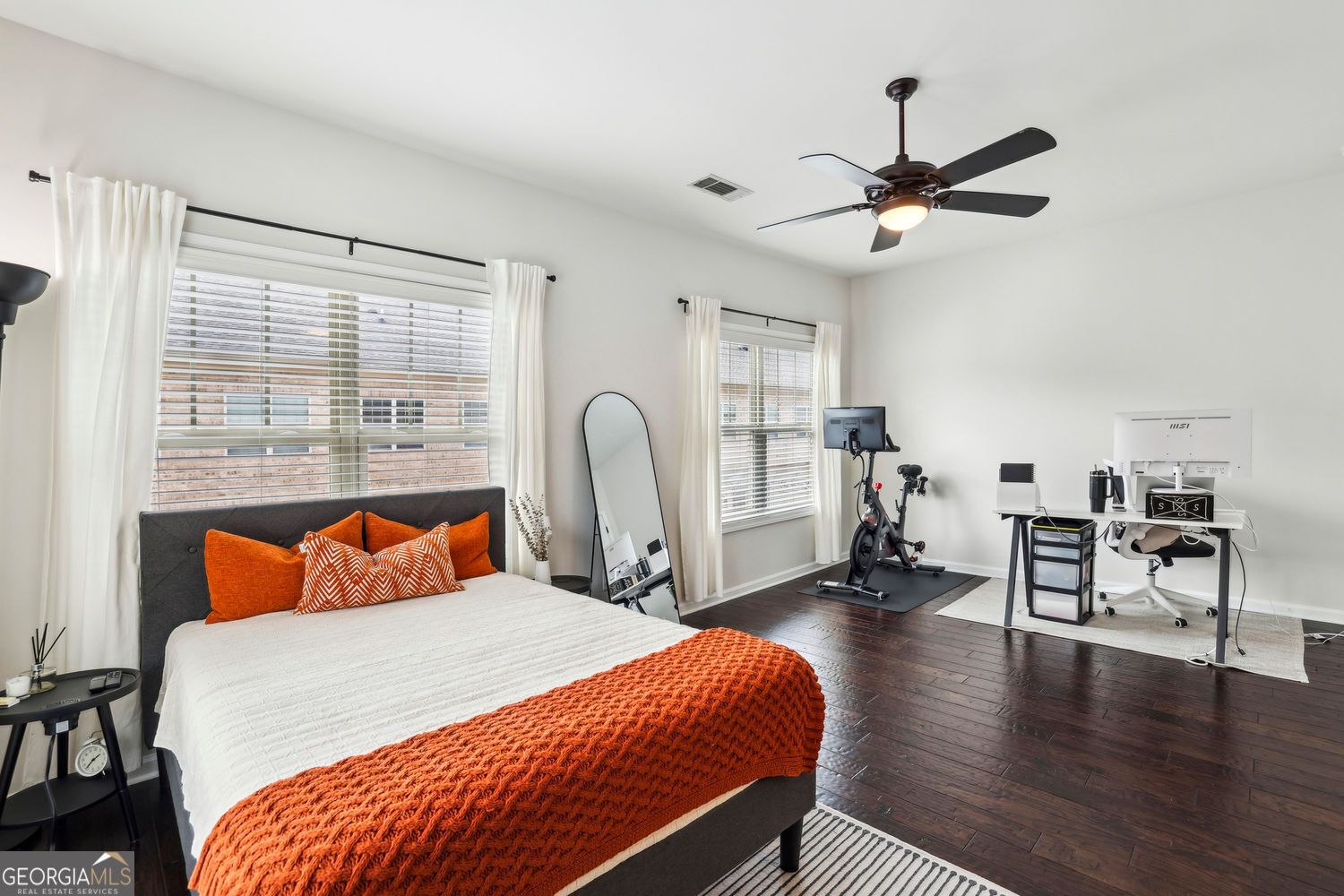 Atlanta, Georgia 30324, United States, 3 Bedrooms Bedrooms, ,4 BathroomsBathrooms,Residential,Active,79092