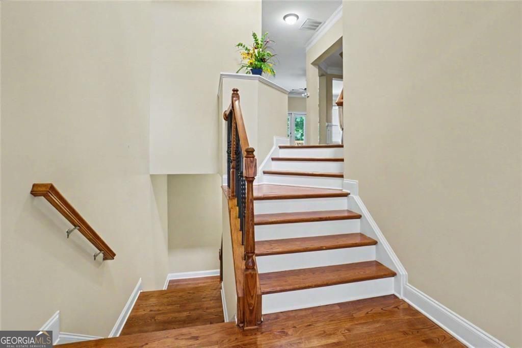 1622 Rivergreen BND SE 26