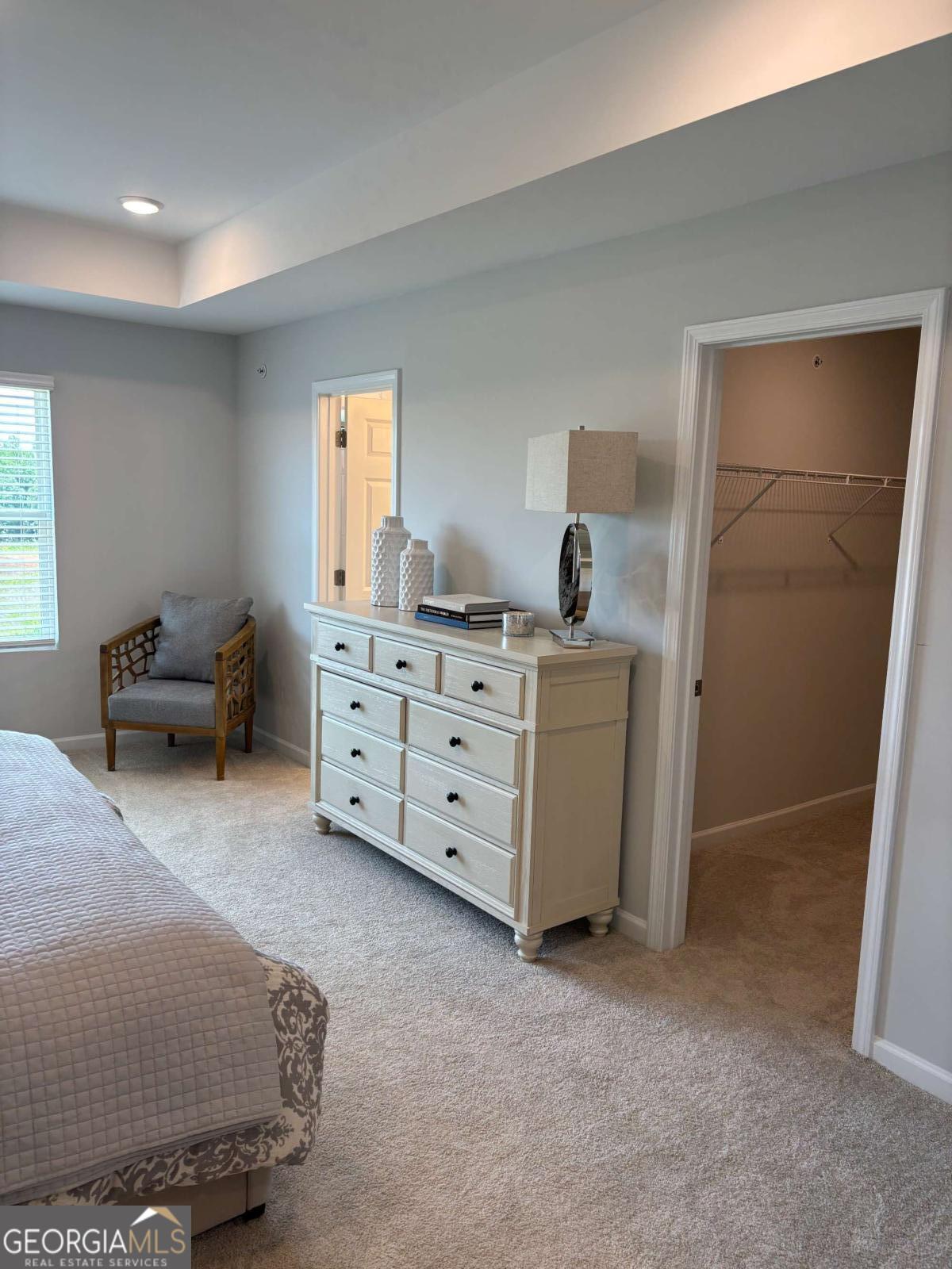 6185 Molo LN 664